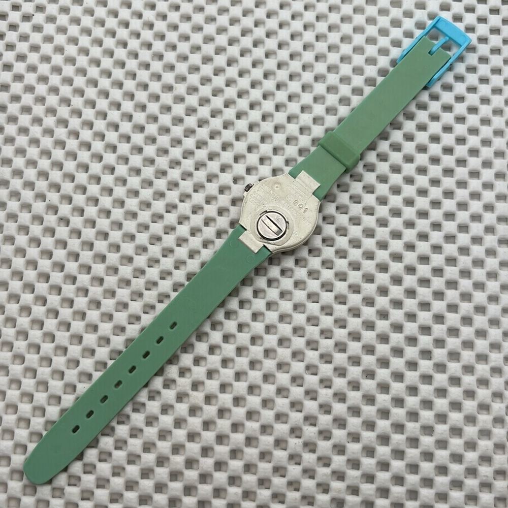 Coca Cola Swatch Watch - Picture 6 of 9